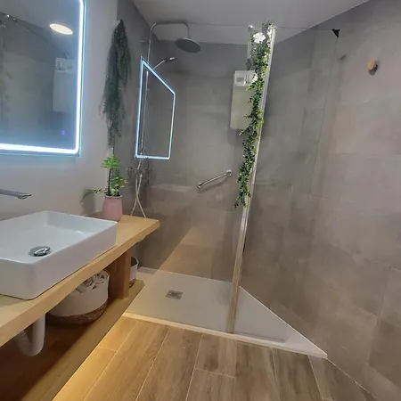 Apartment En 1ª Linea Con Piscina