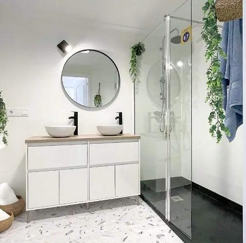 アパート En 1ª Linea Con Piscina *