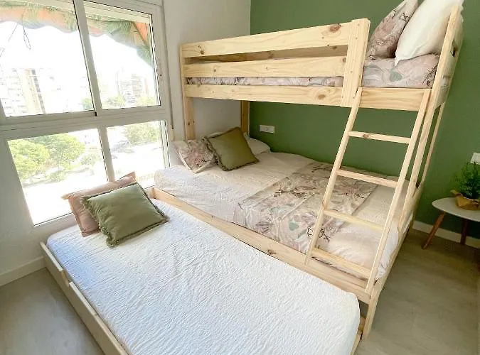 En 1ª Linea Con Piscina アパート アリカンテ