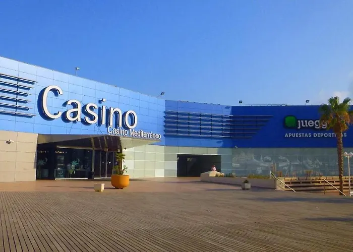 En 1ª Linea Con Piscina アパート