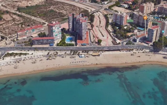 En 1ª Linea Con Piscina アリカンテ