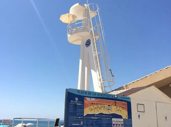 アパート En 1ª Linea Con Piscina